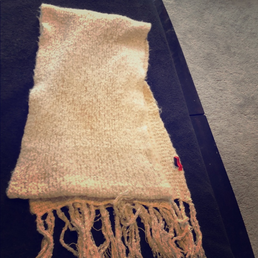 Fluffy scarf